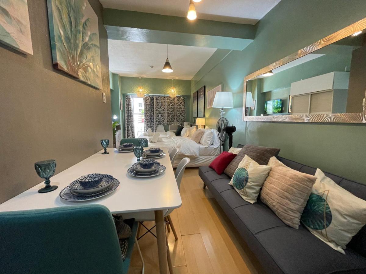 Poolside Family Room Greenbelt Makati Makati City ภายนอก รูปภาพ